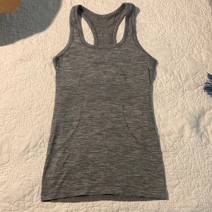 Lululemon Tank size 2